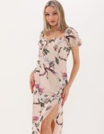 Önden Yırtmaçlı Balon Kol Detaylı Elbise