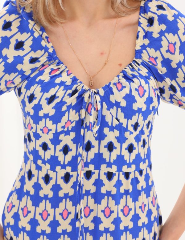 Yakası Büzmeli Uzun Elbise