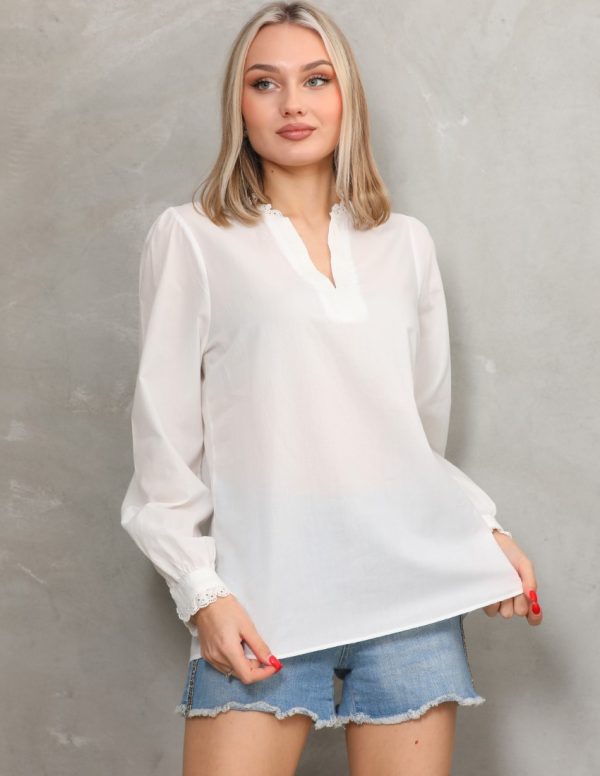 Yakası Fisto Güpür Detaylı Gömlek