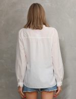 Yakası Fisto Güpür Detaylı Gömlek