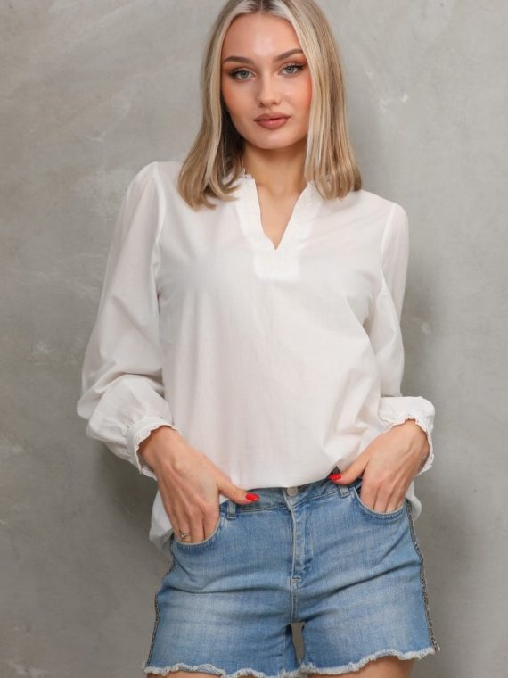 Yakası Fisto Güpür Detaylı Gömlek