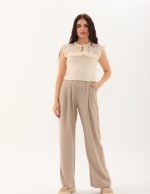 Dantel Brode Detaylı Triko Bluz