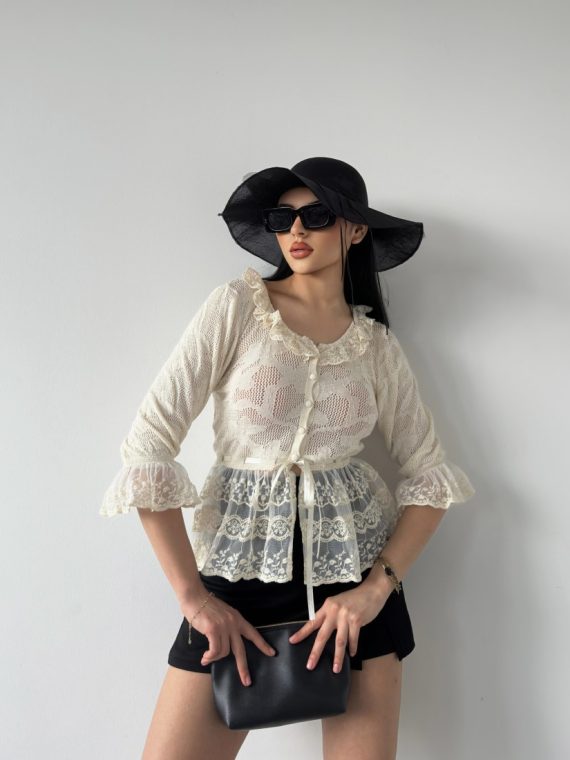 Dantel Detaylı Bluz