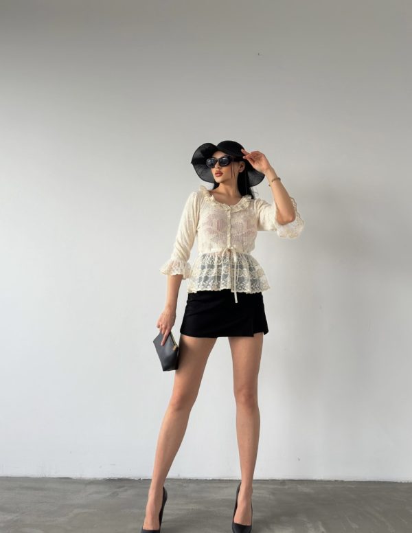 Dantel Detaylı Bluz