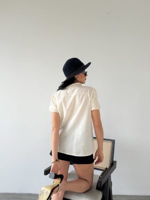 Kısa Kollu Vual Güpür Detaylı Bluz (1)