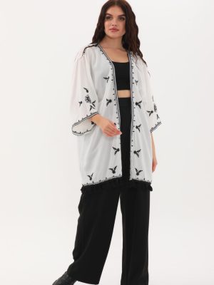 Nakış ve Püskül Detaylı Kimono