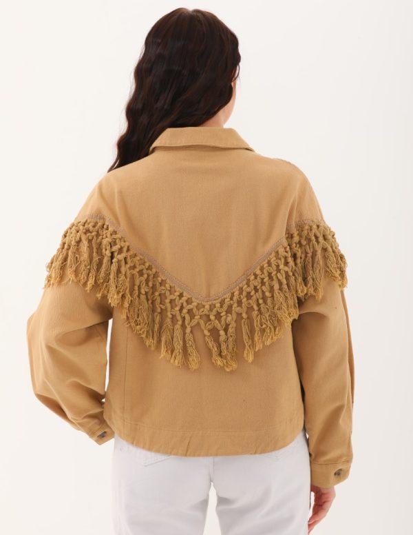 Püskül Detaylı Ceket