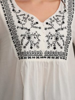 Robası ve Kolları Nakışlı Bluz 24007 (2)