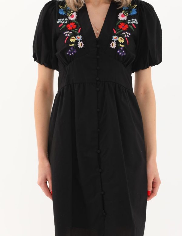 Robası Nakışlı Elbise