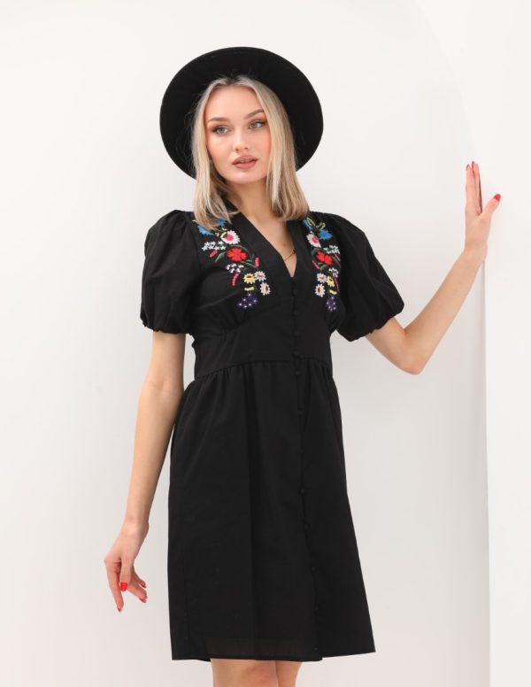 Robası Nakışlı Elbise