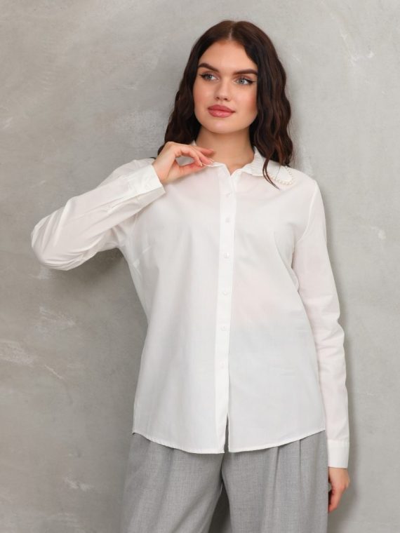 Yakası İnci Detaylı Gömlek