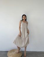 Yakası Nakışlı Elişi Boncuk İşlemeli Elbise