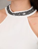 Yakası Taş İşlemeli Bluz