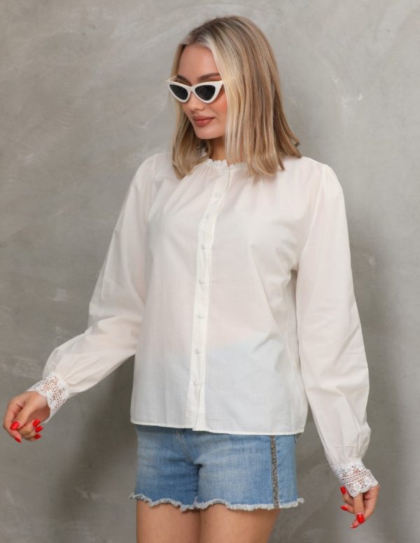 Yakası Ve Manşeti Dantel Detaylı Bluz