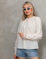 Yakası Ve Manşeti Dantel Detaylı Bluz