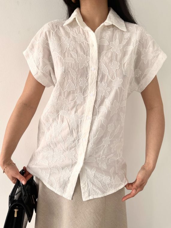 Düşük Kollu Vual Güpür Bluz