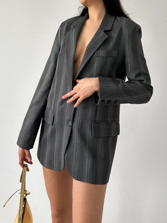 Önden Düğmeli Cepli Ceket