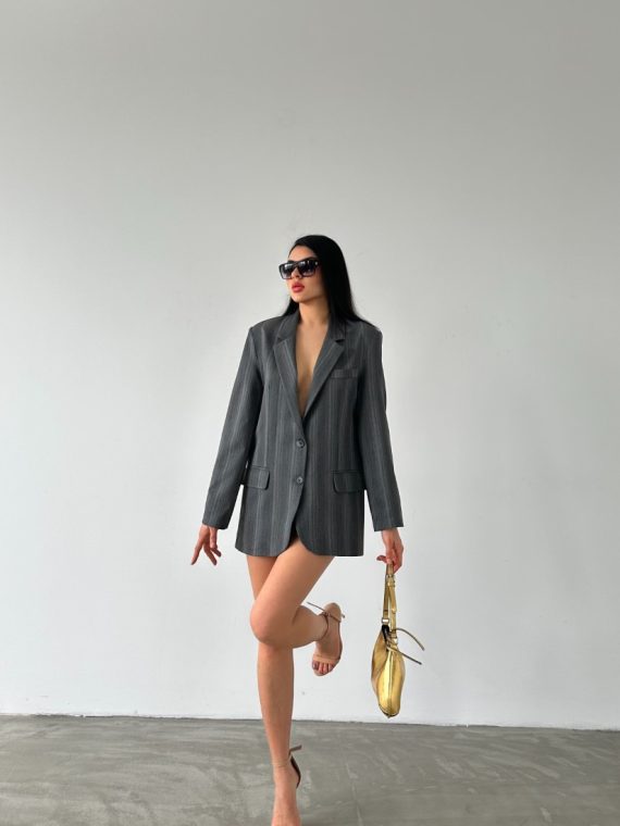 Önden Düğmeli Cepli Ceket