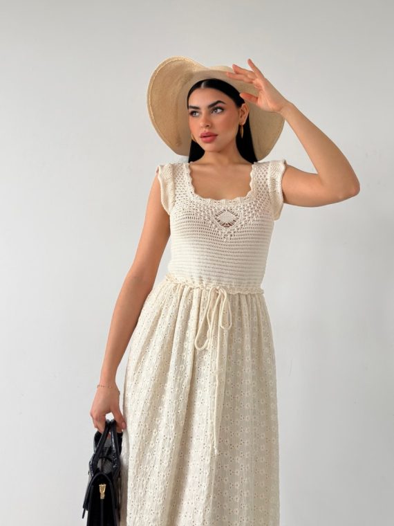 Robası Nakışlı Elbise