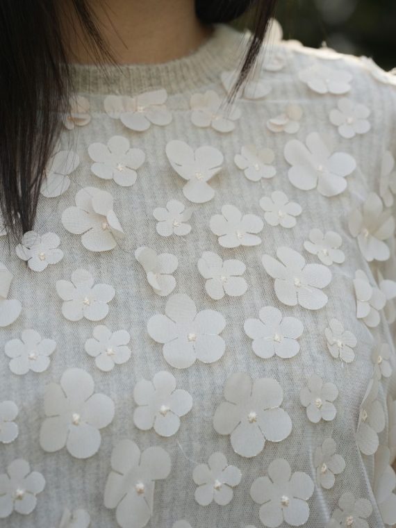 Çiçekli Tüllü Kazak