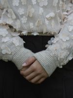 Çiçekli Tüllü Kazak