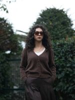 İnci Düğmeli Hırka