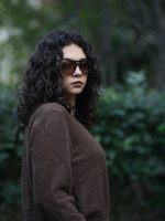 İnci Düğmeli Hırka