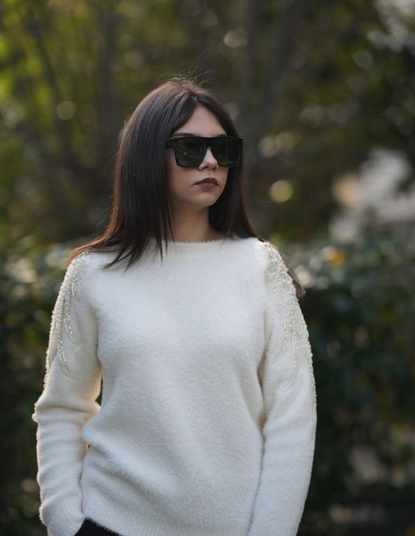 İtalyan Reglan Kolu Aplikeli Yumoş Kazak