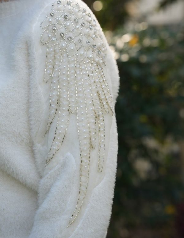 İtalyan Reglan Kolu Aplikeli Yumoş Kazak