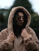 Kapüşonlu Peluş Mont