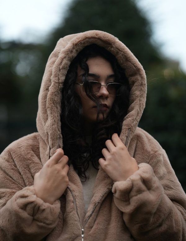 Kapüşonlu Peluş Mont