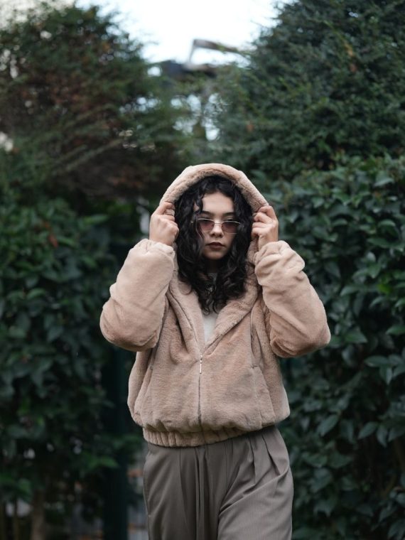 Kapüşonlu Peluş Mont