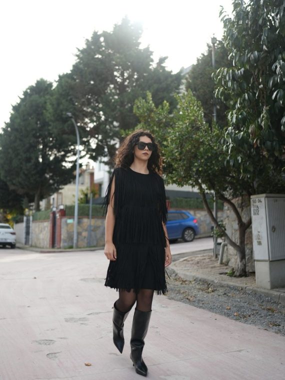 Katlı Saçaklı Süet Elbise