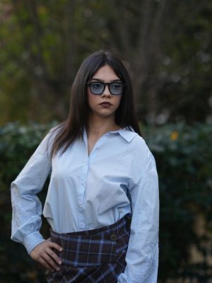 Kolları Nakışlı Gömlek