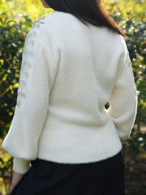 Omuz Taşlı Aplikeli Yumoş Kazak (3)