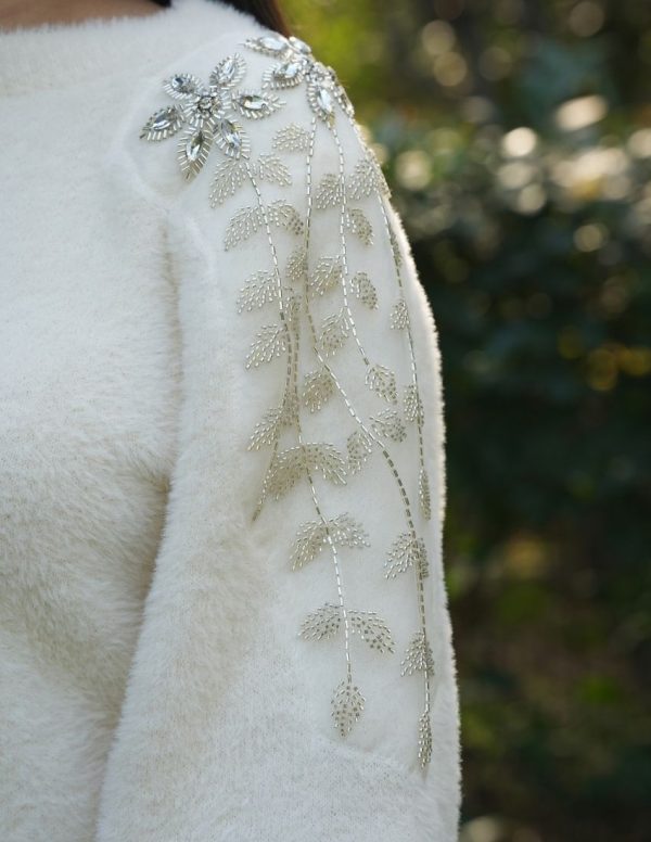 Omuz Taşlı Aplikeli Yumoş Kazak