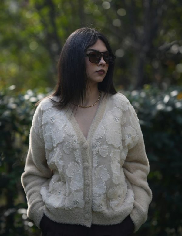 Tüllü Çiçekli Yumoş Hırka