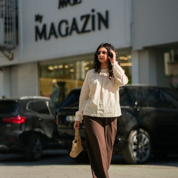 Göğüs Aplikeli Gömlek