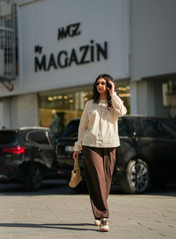 Göğüs Aplikeli Gömlek