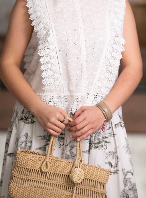 Dantel Detaylı Kolsuz Brode Bluz