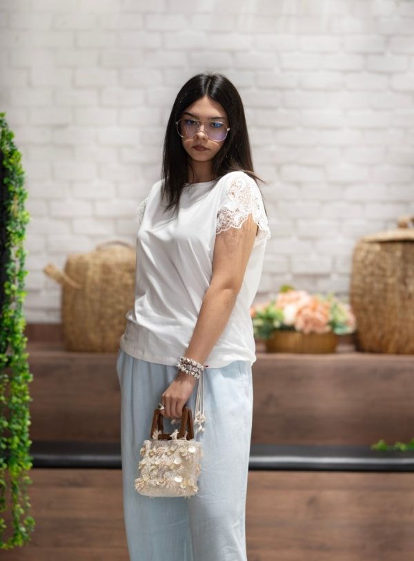 Dantel Kollu T-Shırt